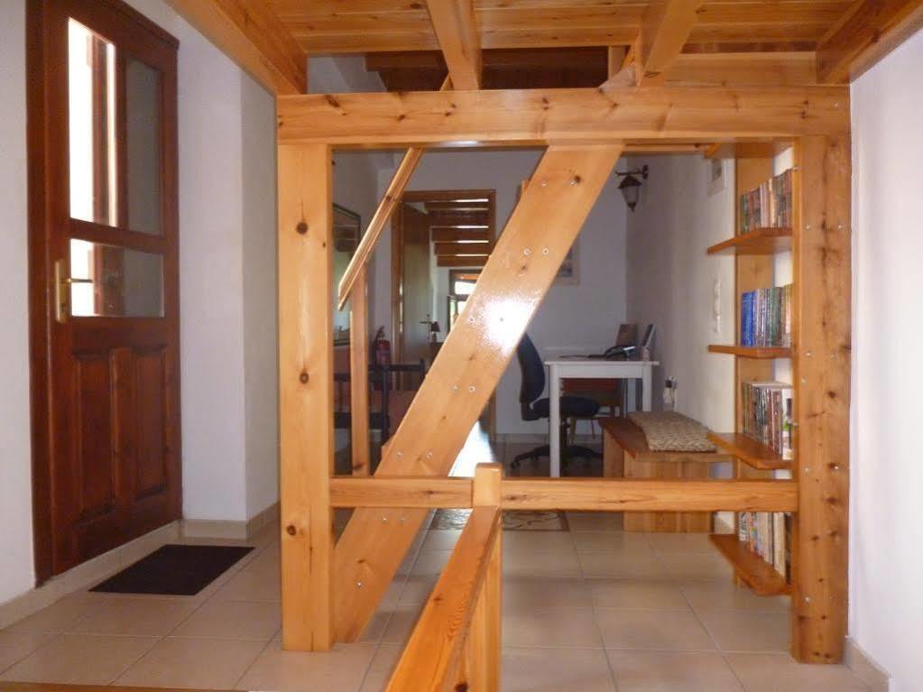 Odyssey House Villa Hanya Dış mekan fotoğraf